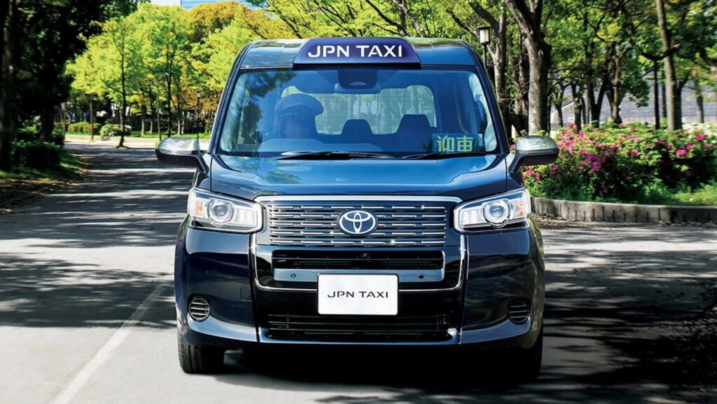 Japan: Toyota upgrades its LPG-powered JPN Taxi